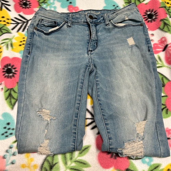 Universal Thread Ripped Cuff Jeans - Picture 2 of 4